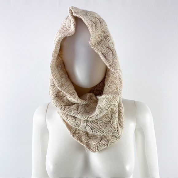 J. Crew Tan Beige Cable-Knit Infinity Scarf - Picture 7 of 7